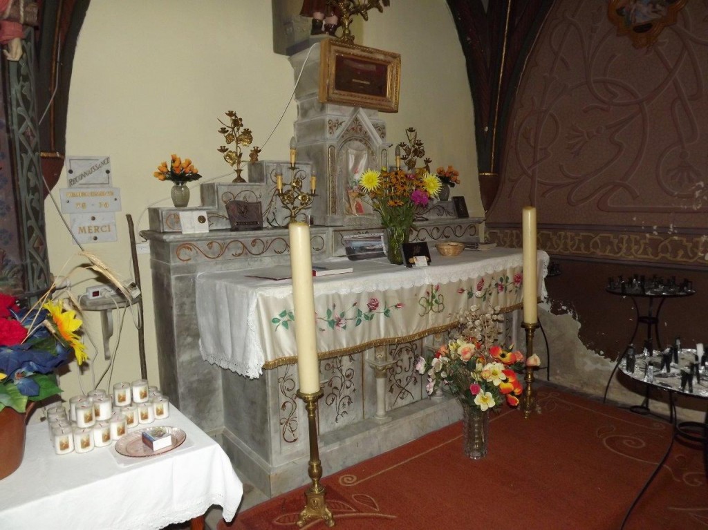 détail de l'autel du Saint